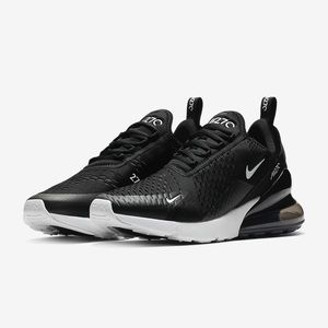 Nike Air Max 270 in black/white, size 7.5